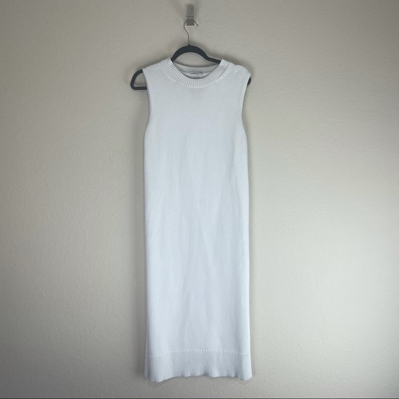 CO Collections White Sleeveless Sweater - Picture 6 of 10